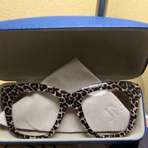 J.McLaughlin  Reading Glasses 2.5 NWT and case